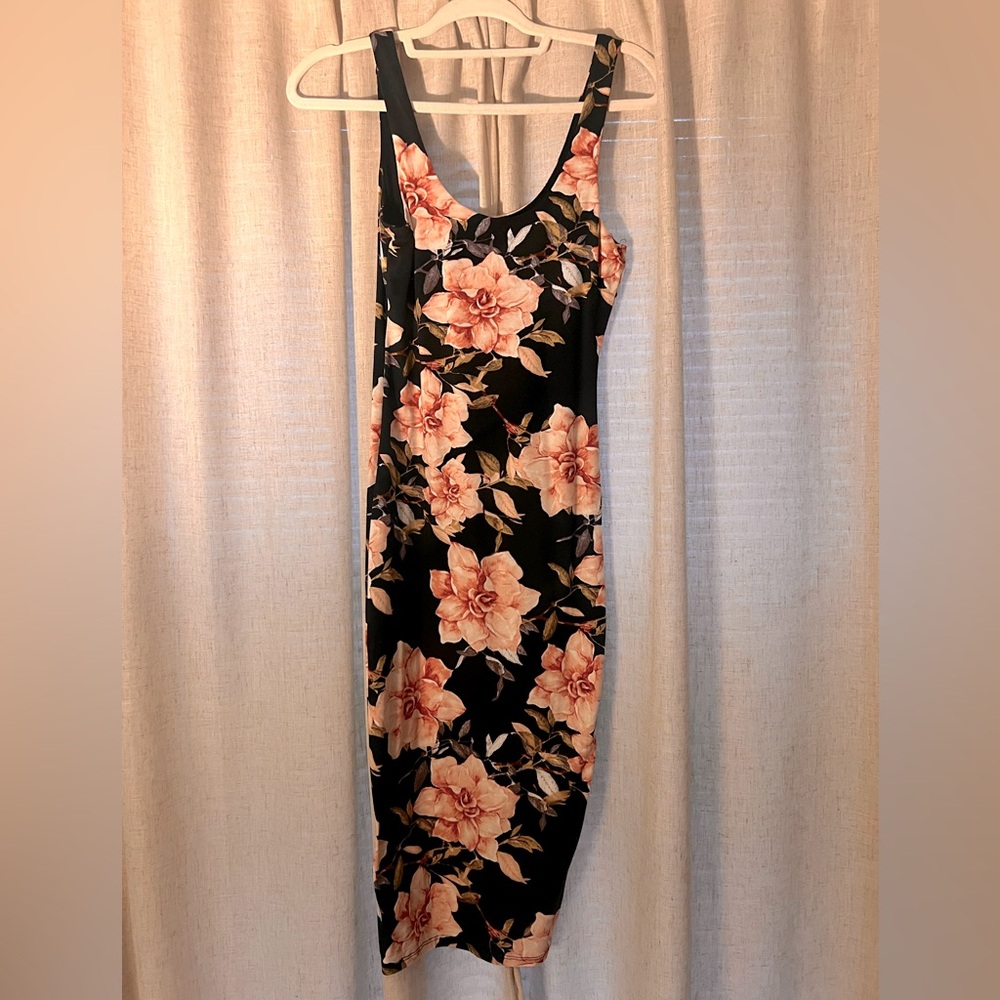 Flowered Dress with pink flowers